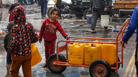 Sınır Tanımayan Doktorlar: Temiz su yetersizliği nedeniyle Filistinliler için yaşam koşulları umutsuz - Son Dakika Haberleri